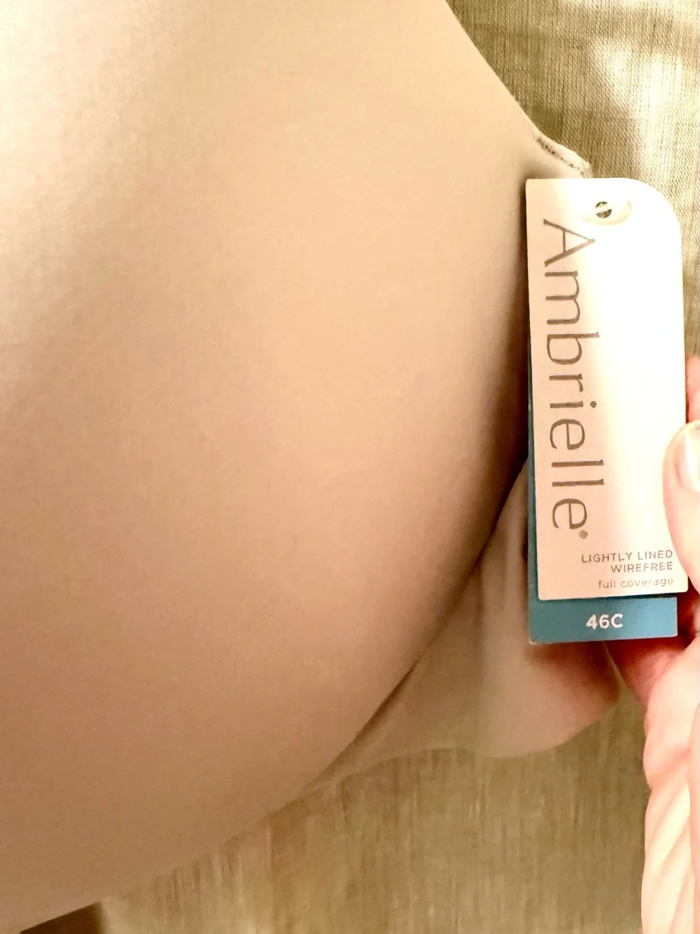NEW WITH TAGS  |  Ambrielle Light Nude Seamless T-Shirt Bra  |  46C